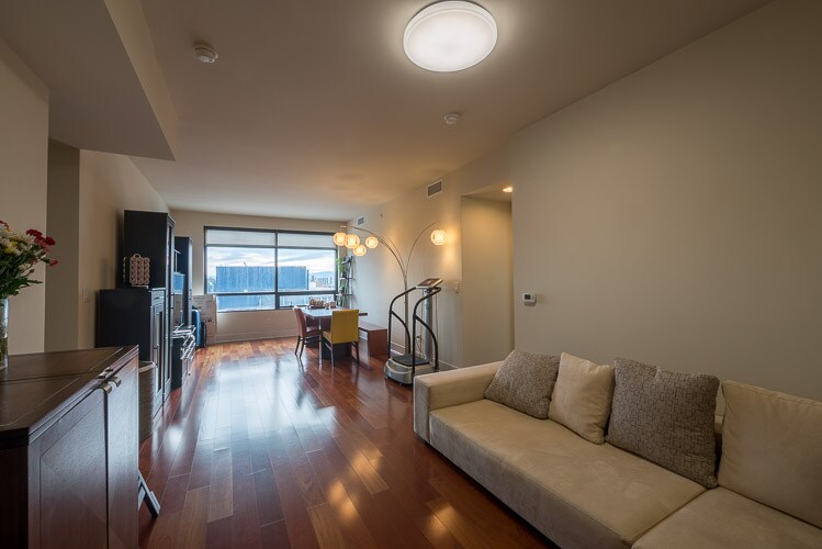 living dining - 88 E San Fernando St