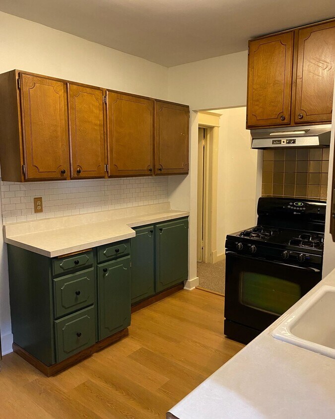 Foto principal - 718 6th St E