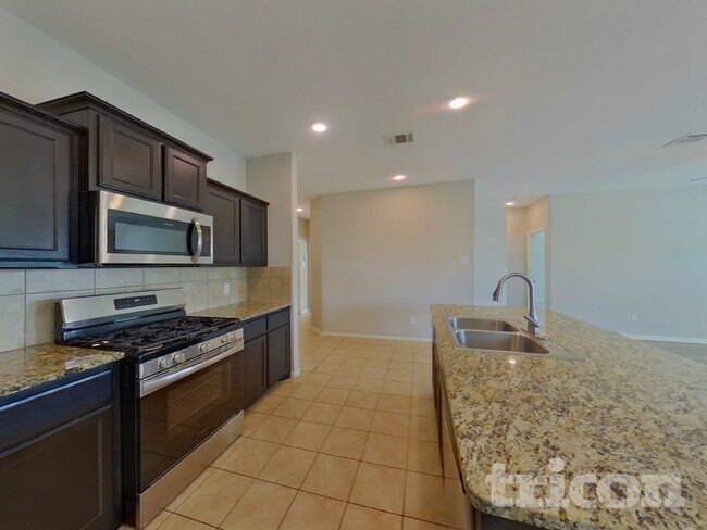 Foto del edificio - 7904 Mosspark Ln