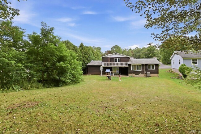 Building Photo - 115 Saybrook Ln