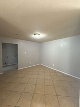 Building Photo - 22602 Fincastle Dr