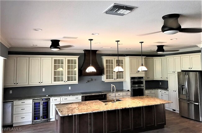 Building Photo - 8549 Colony Trace Dr