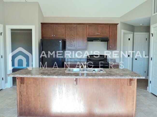 Foto del edificio - Home for rent in Warrior... Available to V...