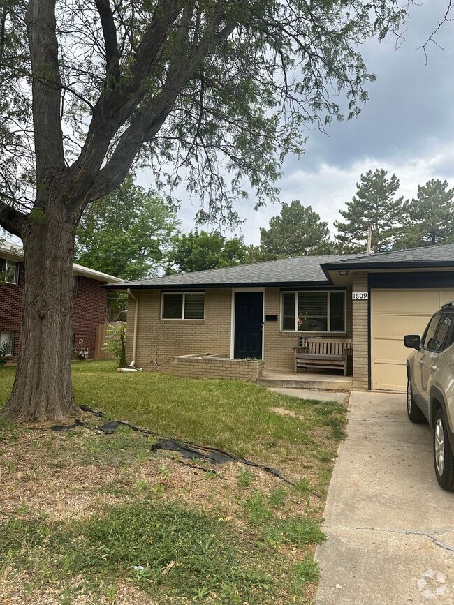 Building Photo - 1609 Dotsero Ave