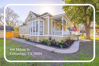Building Photo - 809 Milam St