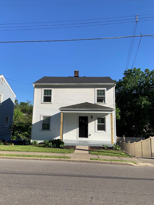 Welcome Home! - 2050 New Linden Rd