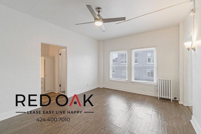 Foto del edificio - 5611 Carlton Way