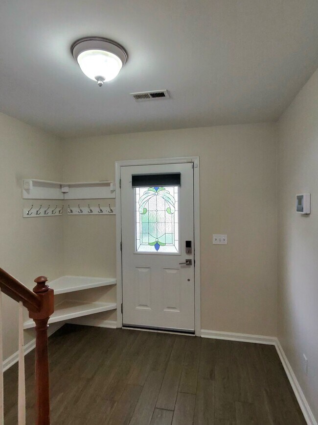 Foto del edificio - 105 Chardonnay Rd