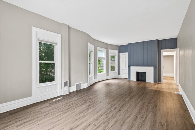 Foto del edificio - 812 7th St SE