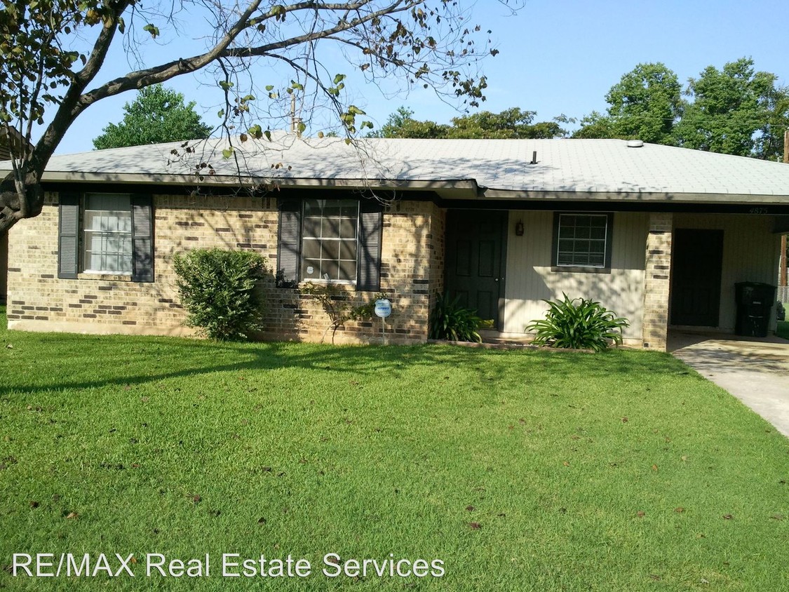Primary Photo - 3 br, 1.5 bath House - 4875 Camellia