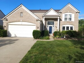 Building Photo - 45520 Morningside Dr