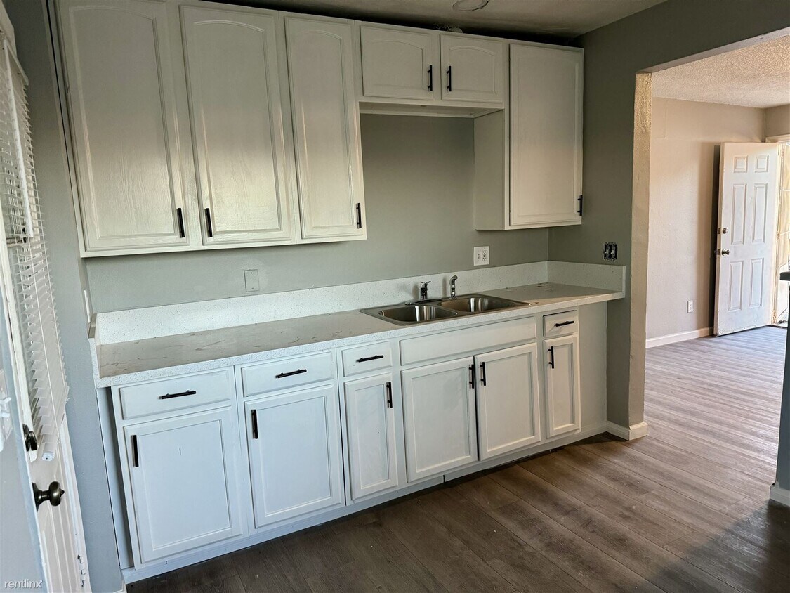 1521 E Barbour St, Banning, CA 92220 Condo for Rent in Banning, CA