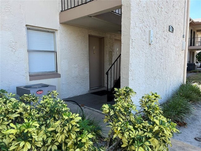 Building Photo - 1916 Honour Rd