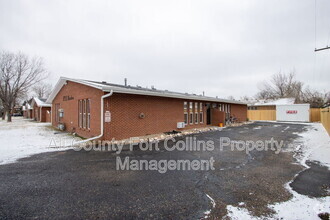 Building Photo - 1754 Azalea Dr