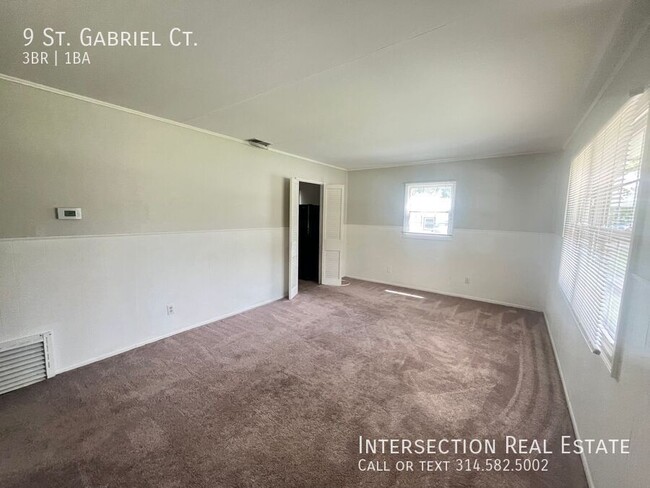 Building Photo - 9 St Gabriel Ct