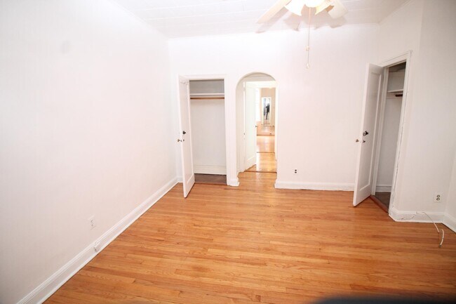 Foto del edificio - 173 Belmont Ave