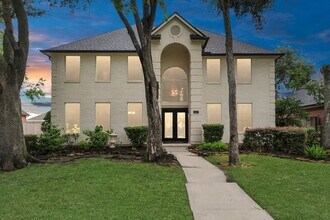 Building Photo - 2405 Guilbeau Ln