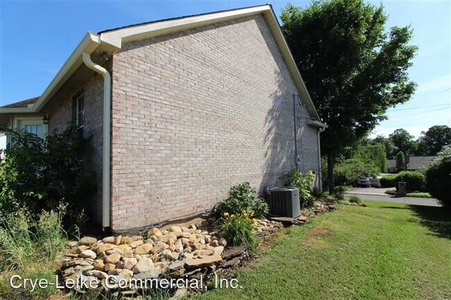 Building Photo - 3 br, 2.5 bath House - 176 Covenant Circle