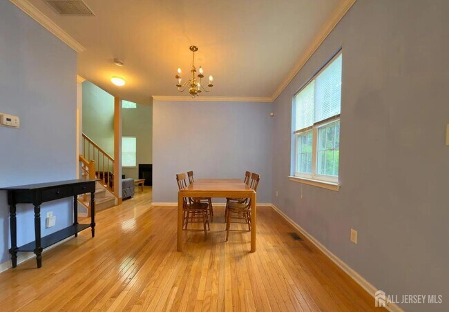 Foto del edificio - 315 Birch Ct