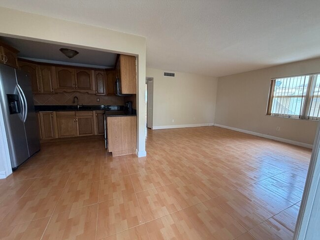 Foto del edificio - 3660 SW 60th Ave