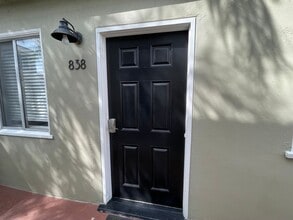 Building Photo - 838 Ostend Ct