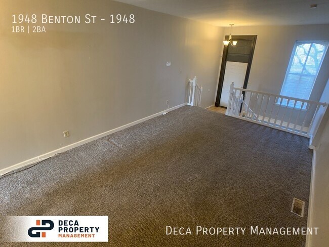 Building Photo - 1 Bedroom Apartment