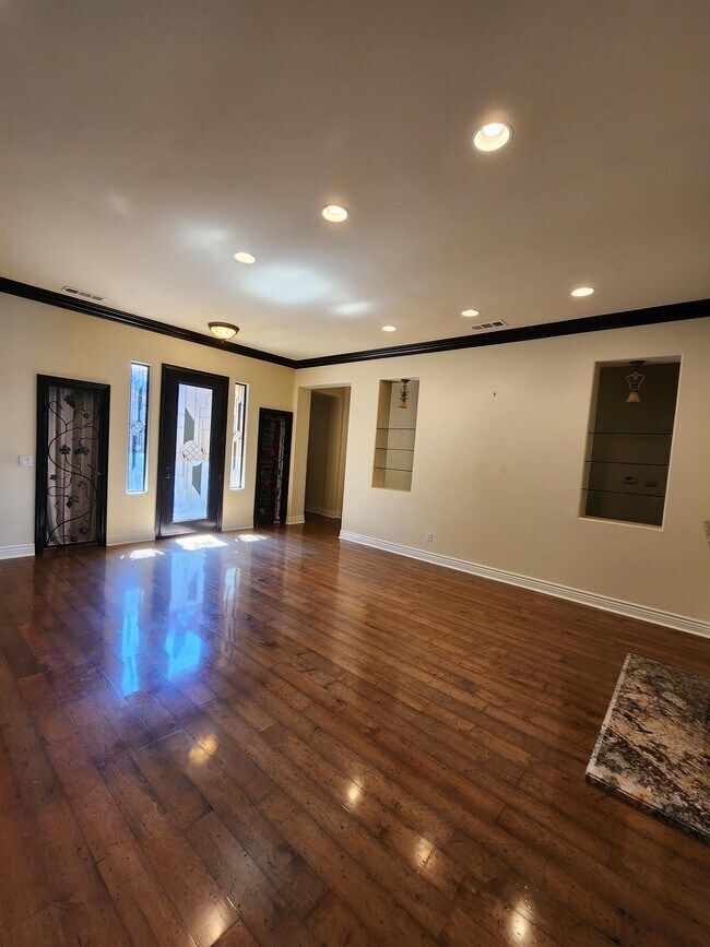 Building Photo - 31040 Pinon Pine Cir