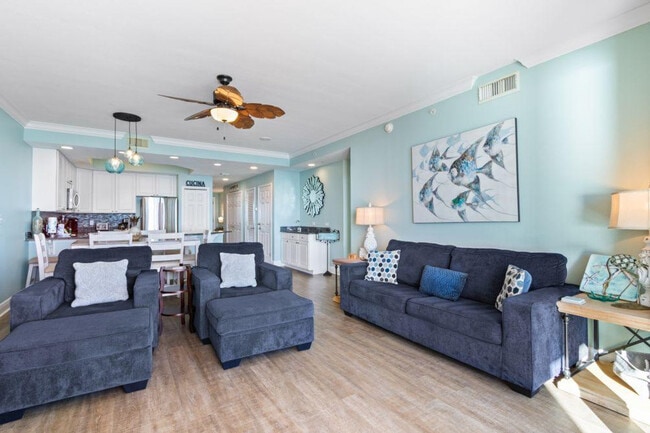 Building Photo - 365 E Beach Blvd