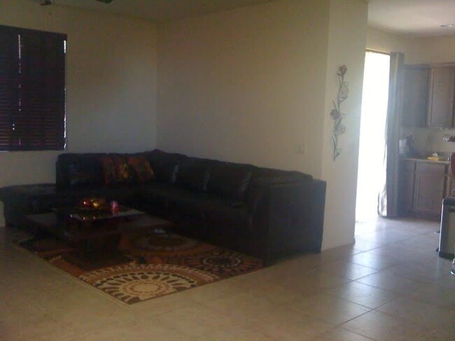 Foto del edificio - Gorgeous Northwest 3 bedroom 2.5 bath Home...