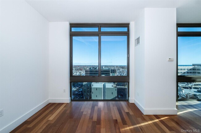 Foto del edificio - 175 Huguenot St