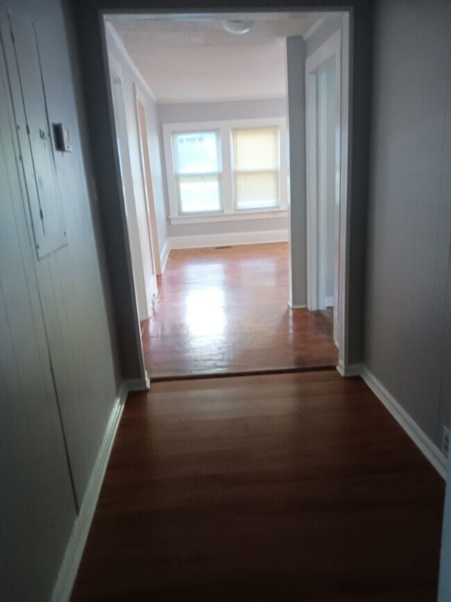 Foto del edificio - 204 East 16th St SW