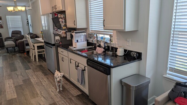 Foto del edificio - 531 Farmstead Ln