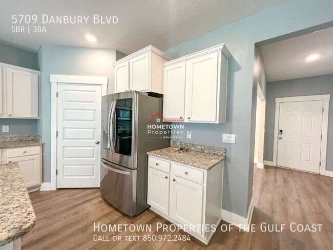 Foto del edificio - 5709 Danbury Blvd