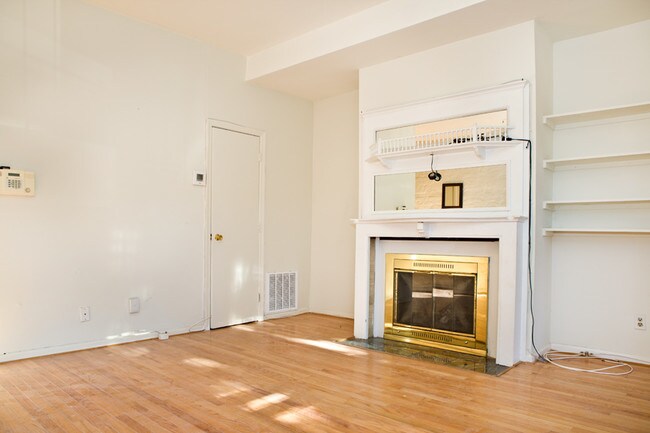Foto del edificio - 727 12th St NE
