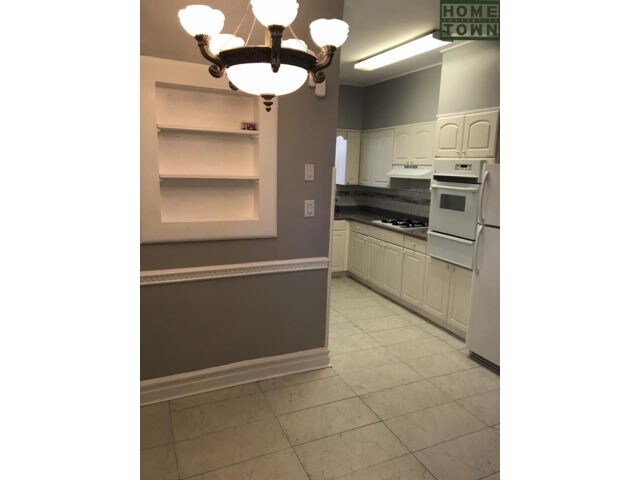 Building Photo - 84 89th St