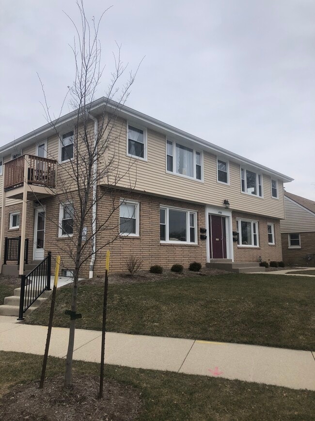 Building Photo - 6930 W Euclid Ave