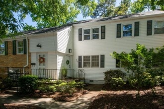 Building Photo - 707 Wade Ave