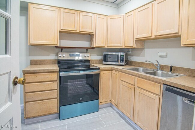 Foto del edificio - 1399 Barlow Rd