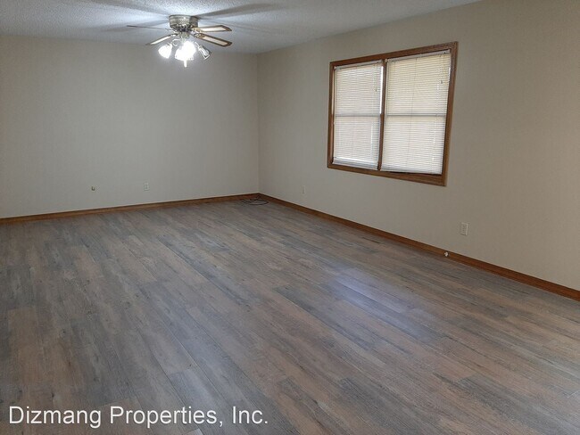 Building Photo - 3 br, 2 bath House - 4050 S. El Salvador Ave