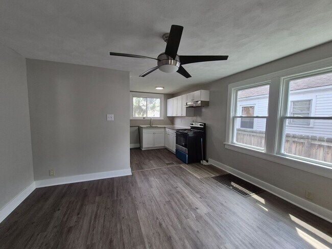 Foto del edificio - Cozy 2 Bedroom Ranch