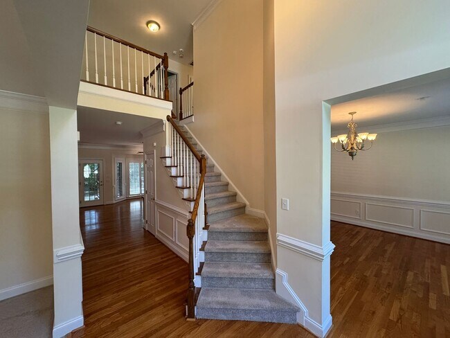 Foto del edificio - 7127 Weddington Brook Dr