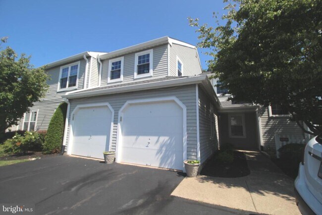 Foto del edificio - 681 Rose Hollow Dr