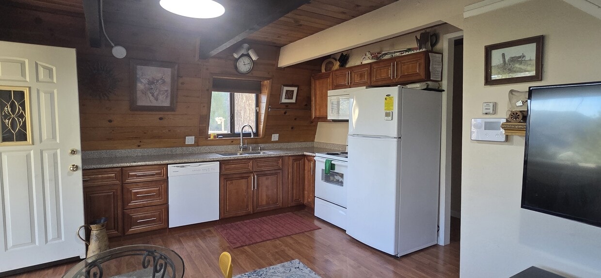 Building Photo - 15404 Nesthorn Way