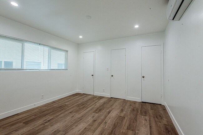 Foto del interior - 4324 Ventura Canyon Ave