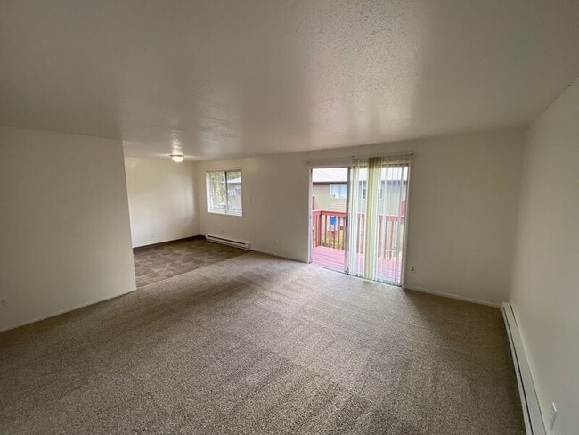 Building Photo - 3806 Iberis St NE