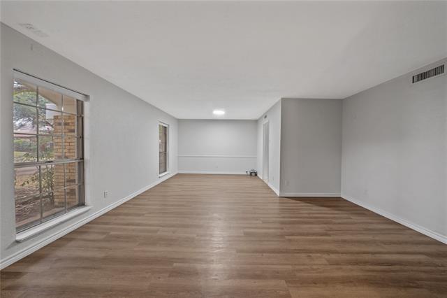 Foto del edificio - 2834 Fern Glen Dr