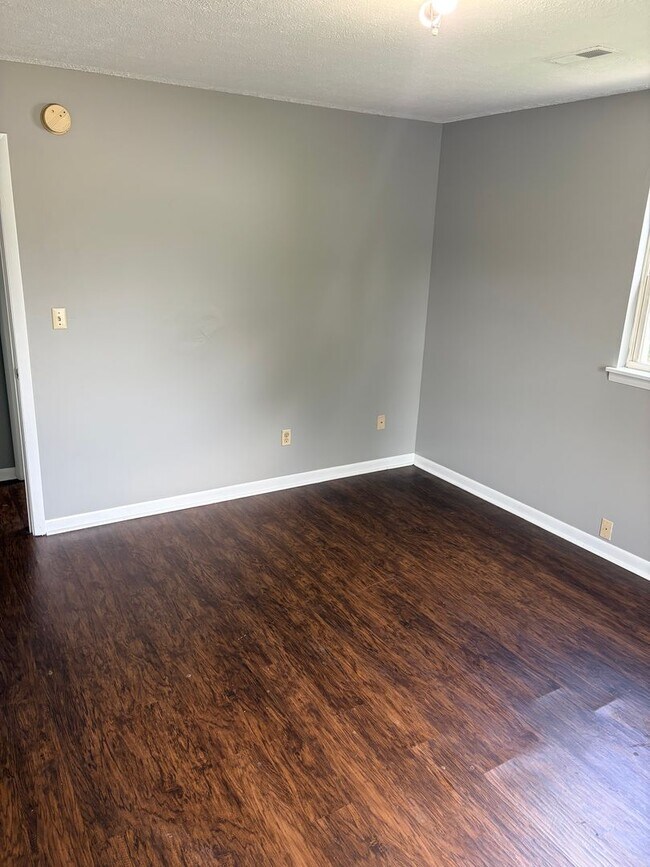 Foto del edificio - 1642-1642 E Moffett Ln