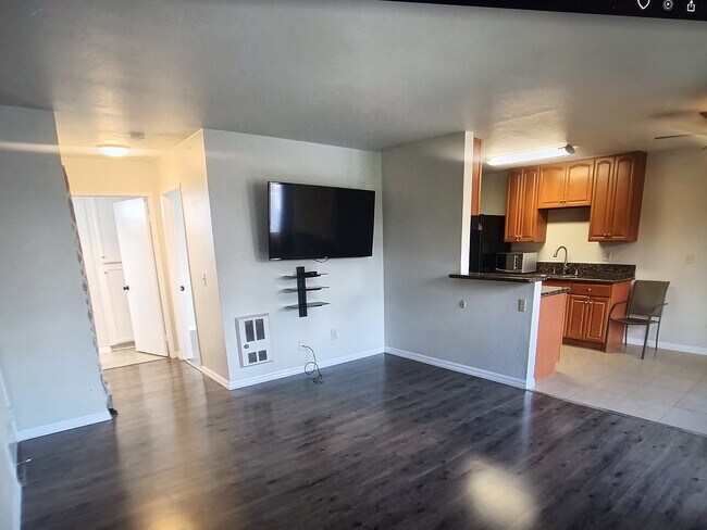 Building Photo - 1641 Pentecost Way