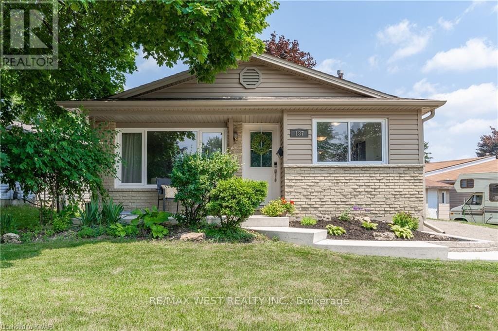 Photo principale - 187 Broken Oak Crescent