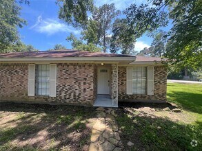 Building Photo - 2402 Fawnwood Ln